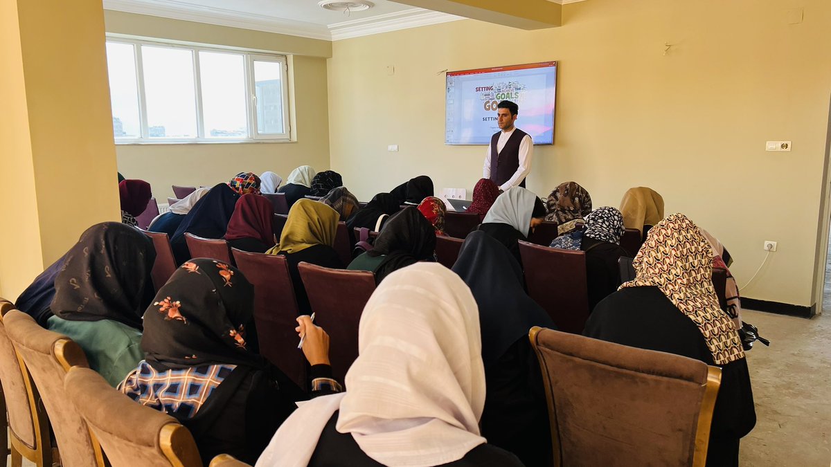 HameedullahV's tweet photo. Start of four fresh digital arts classes for more than 120 Afghan girls.
We are always committed to provide quality education for Afghan girls.

@anaho100 #WomenEmpowerment #educacion https://t.co/tbu3fFuPd6