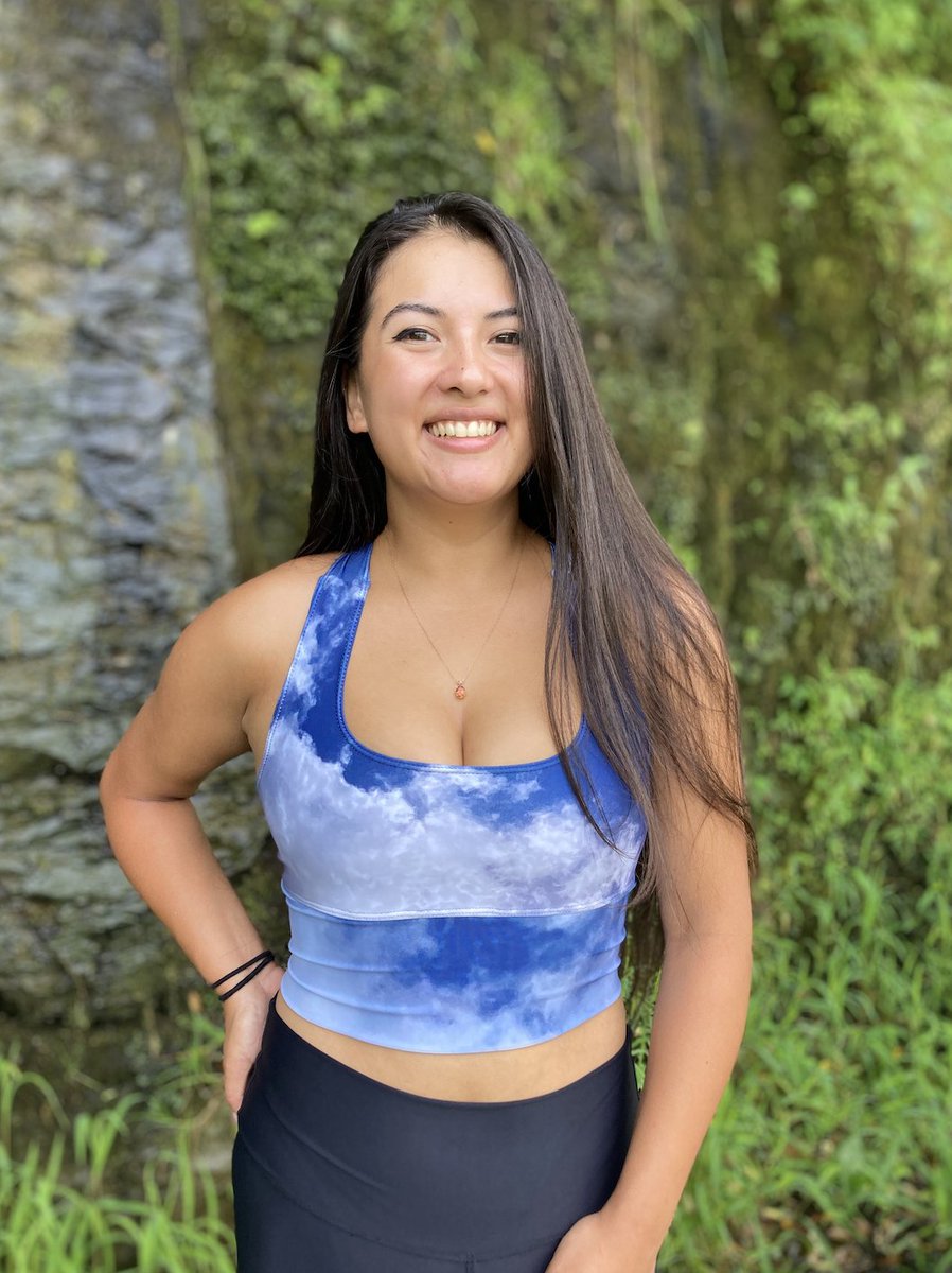 soulganiactive's tweet photo. This cute tie dye look is inspired by the sunny skies of St Petersburg, Florida, bringing blue skies to you year round! Every Cloud 9 Bra Crop donates 10 meals to Feeding America. https://t.co/Ce61LwN7F5