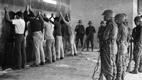 MarthaLievano4's tweet photo. #DiazOrdaz #2deOctubre
#Tlatelolco #TresCulturas #PRIAsesino #NoSeOlvida https://t.co/CtLy6nRnL1