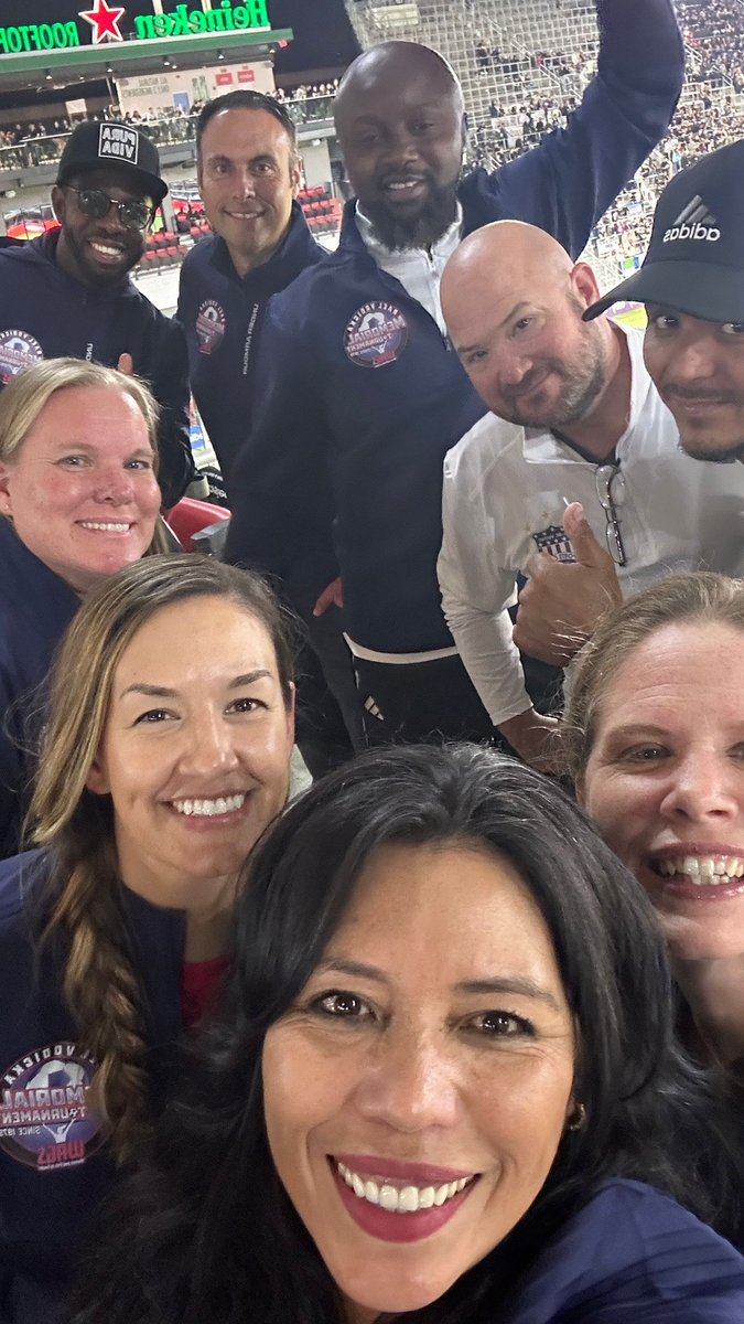 LMVSCSoccer's tweet photo. TY @Wagsinsoccer for the night out at the Spirit Game. Our staff  felt the power of our partnership. Through our work together, teams are able to showcase their skills while empowering women &amp; girls in soccer.  LMVSC is proud to be the sanctioning partner of the Wags Tournament! https://t.co/RRf65soqYD