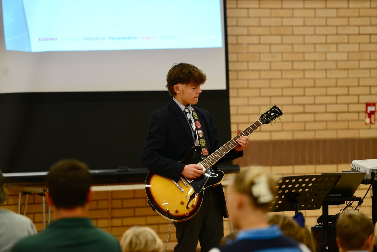 FramCollege's tweet photo. Anna C, Rose C, &amp; Alicia P from Y13 led an inspiring assembly for our Prep School children this morning, offering advice &amp; sharing memories of their time at the Prep School.

The children also enjoyed the musical talents of Sebby A-E, Y11, who performed Just the Two of Us. https://t.co/kv46ekkJ2P