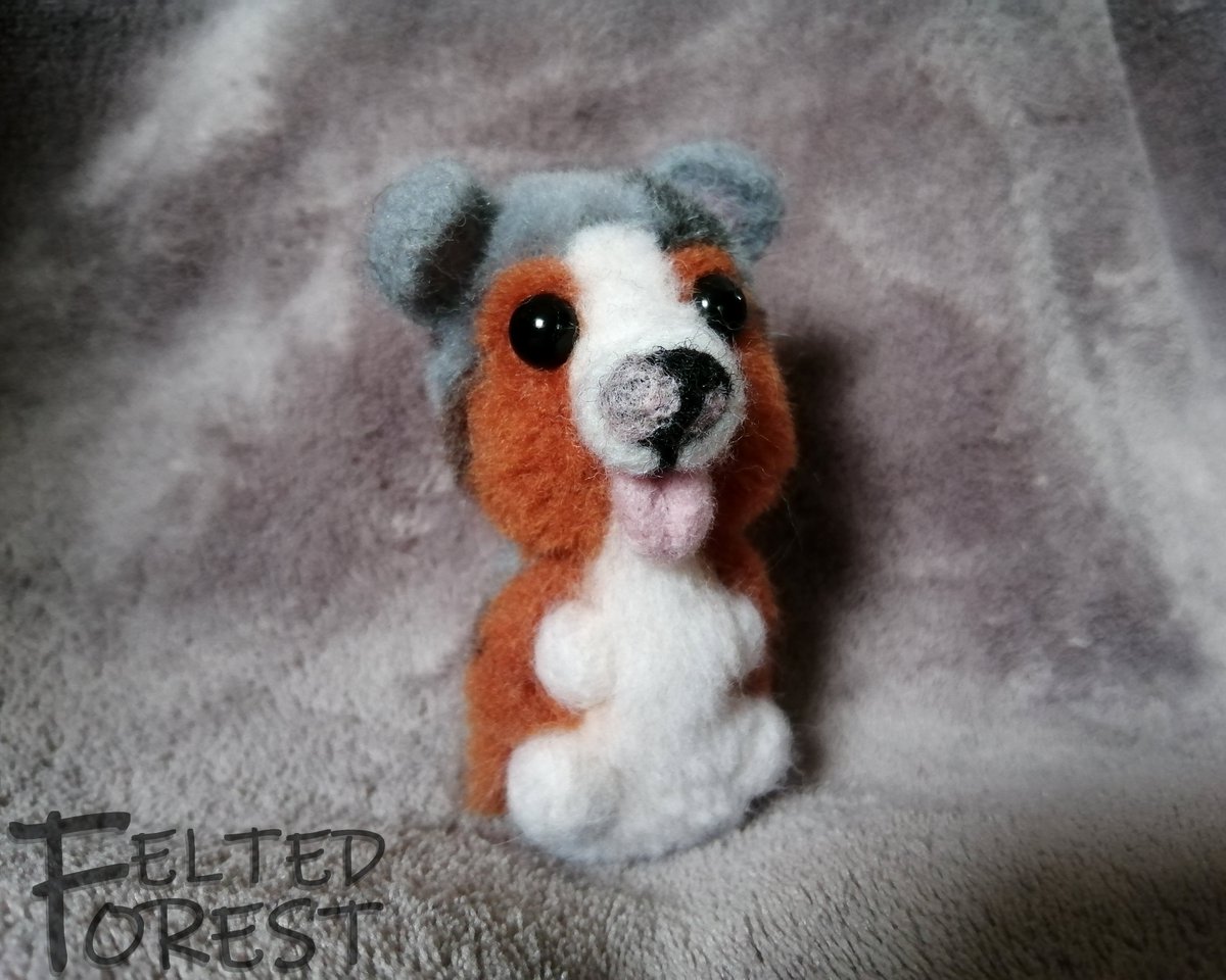 Felted_Forest's tweet image. Miniature American Shepherd in potato form🥔🐶🥔

#feltedforest #felting #feltingwool #feltingwoolcrafts #needlefelting #needlefeltinglover #felted #wool #handmade #handmadecraft #dog #potatodog #potatoform #mas #miniatureamericanshepherd #miniaussie #australianshepherd #aussie