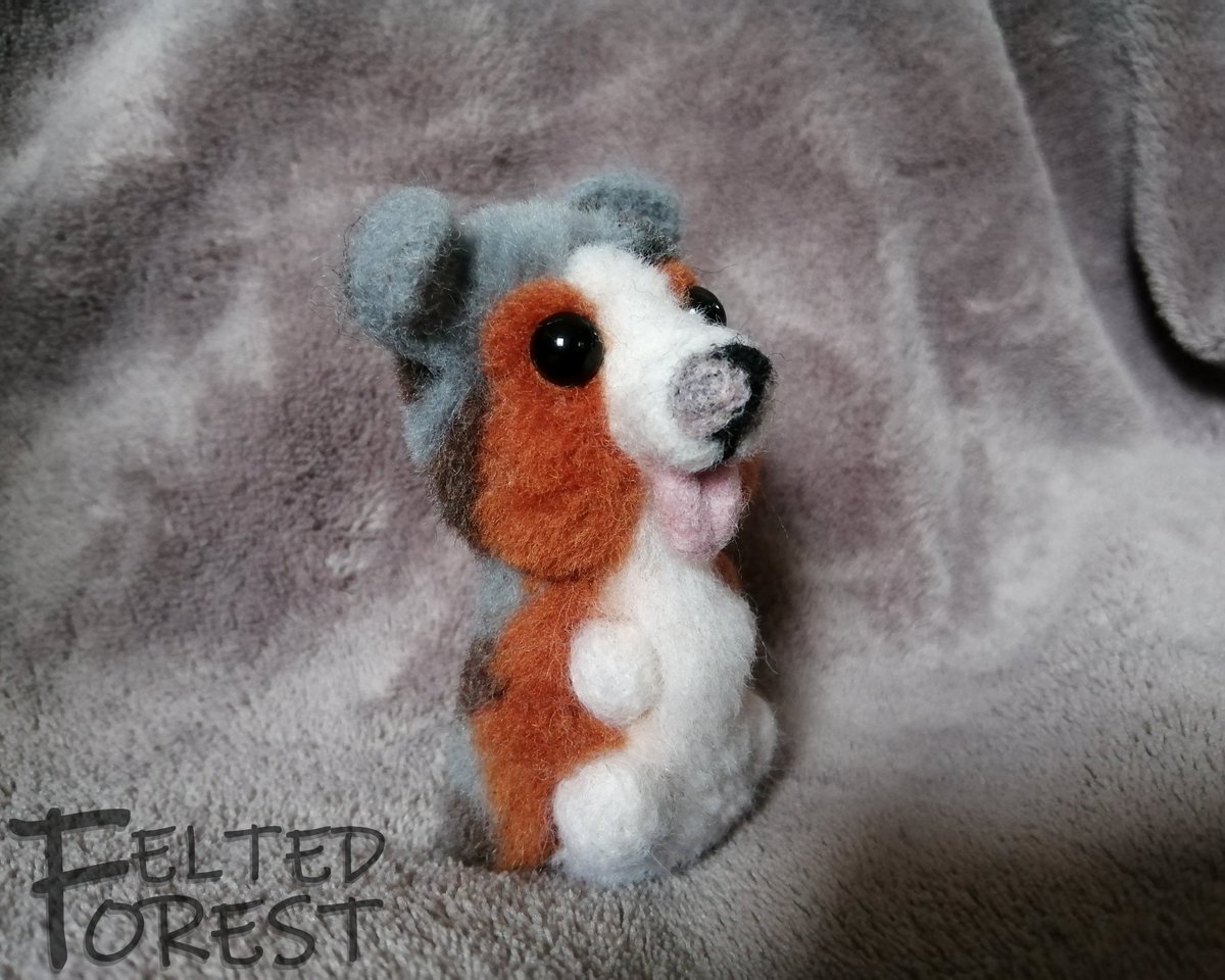 Felted_Forest's tweet image. Miniature American Shepherd in potato form🥔🐶🥔

#feltedforest #felting #feltingwool #feltingwoolcrafts #needlefelting #needlefeltinglover #felted #wool #handmade #handmadecraft #dog #potatodog #potatoform #mas #miniatureamericanshepherd #miniaussie #australianshepherd #aussie