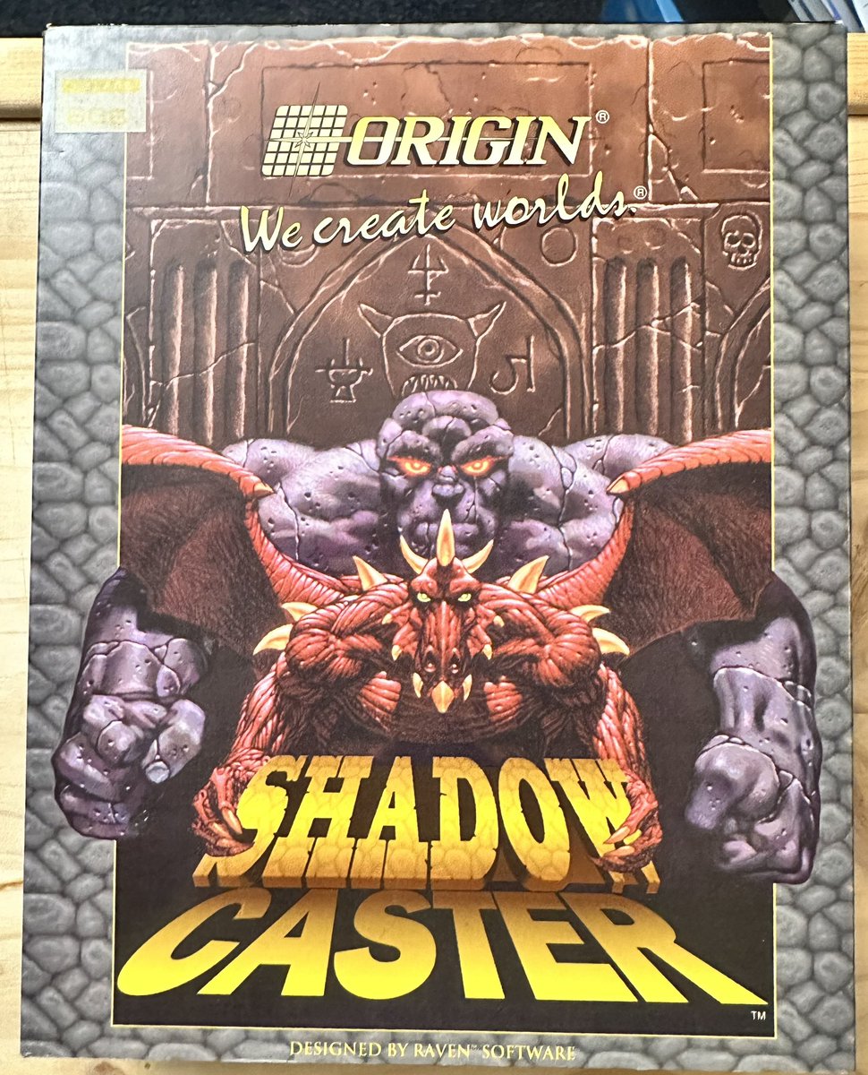 NeuesAusDemNest's tweet photo. Zum heutigen #Retromontag geht es 30 Jahre in die Vergangenheit. #Shadowcaster erschien ein Jahr nach Ultima Underworld und bot - für damalige Verhältnisse und einen entsprechenden Rechner vorausgesetzt - grandiose Optik und atemlose Achtion auf 5 HD-Disketten.
#Retrogaming #PC https://t.co/mcPhCmE1Fz