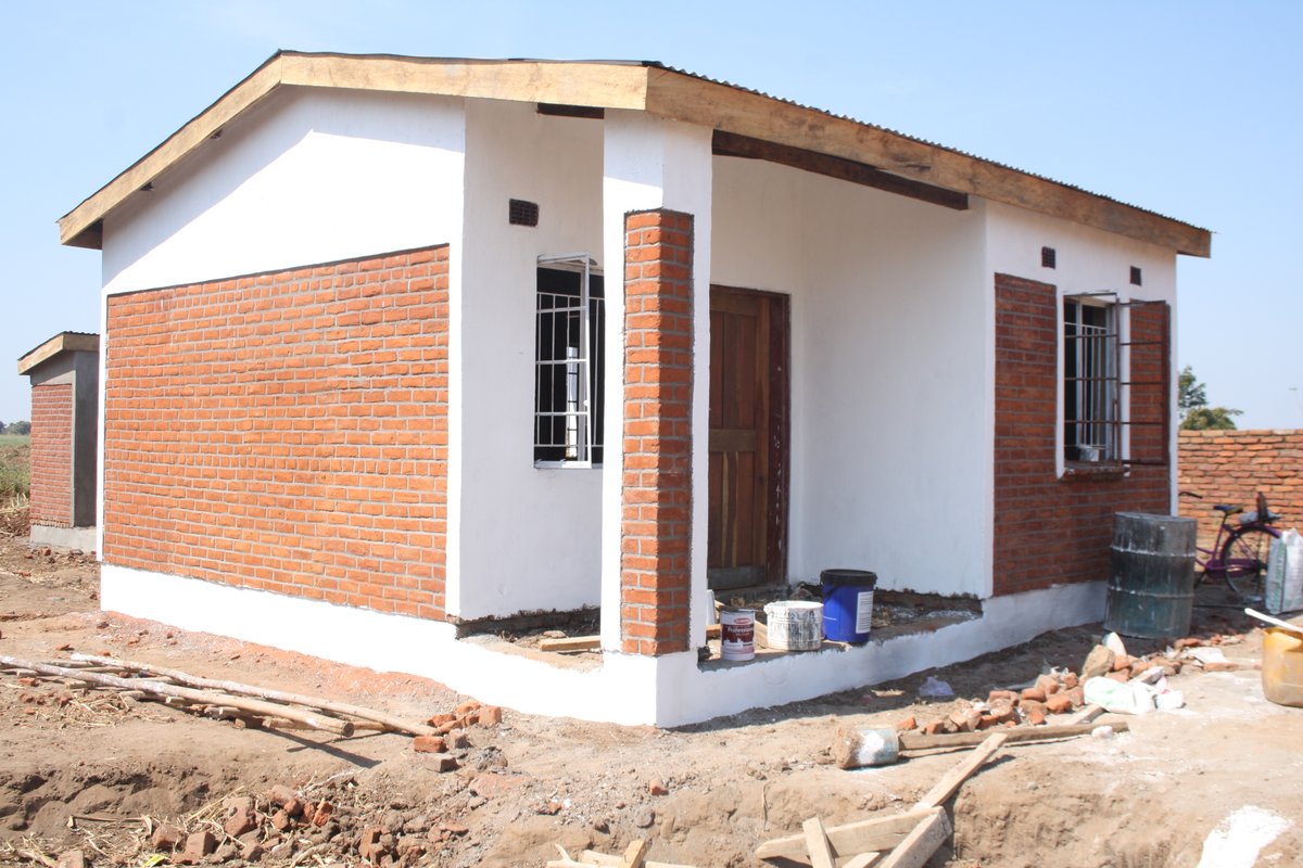 HabitatCanada's tweet photo. Today is #WorldHabitatDay! Did you know over 1.8 billion people worldwide lack adequate housing? 

We're working on life-changing projects to provide safe homes. Discover more about our international projects and how you can make an impact: https://t.co/Q4JHVlgjHq https://t.co/lZ3XDkfmVG