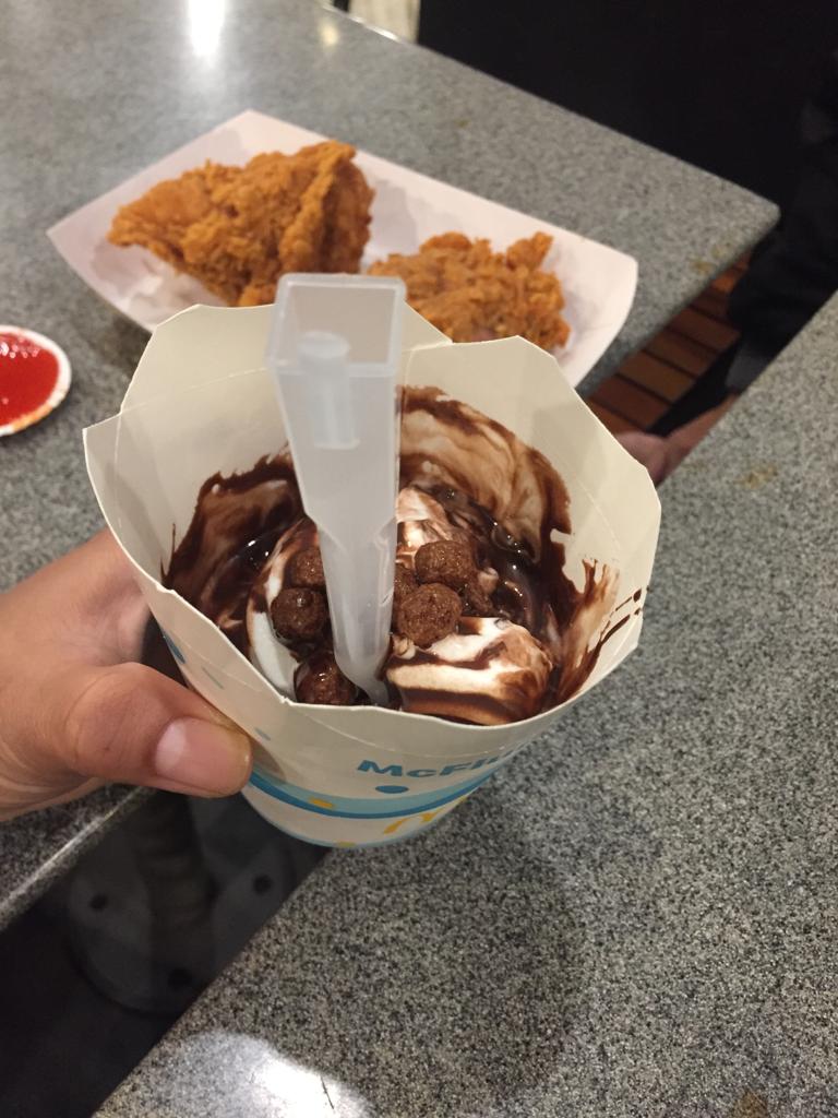 rianatm_'s tweet photo. Emng boleh laper tengah malem 🥲 https://t.co/twAN4ECCkk