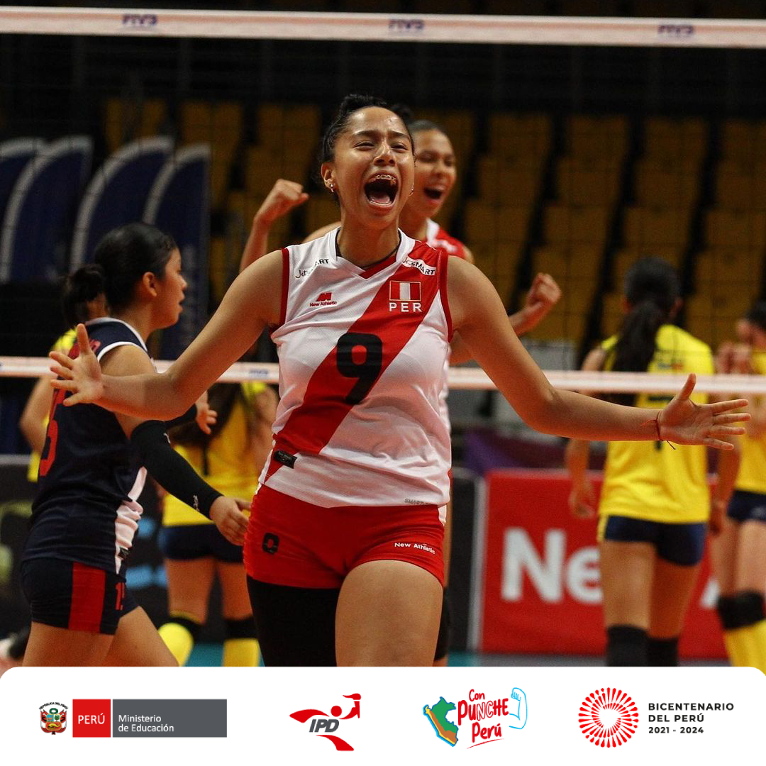 ipdperu's tweet photo. 💯 ¡AL MUNDIAL!

🇵🇪🏐 La selección peruana de vóley femenino U17 clasificó al Mundial de la categoría tras obtener la medalla de bronce en el Campeonato Sudamericano, realizado en el Coliseo Miguel Grau del Callao. 🥉

Lee la nota aquí ➡️ https://t.co/05cGboUkWt

📸 @voleysur https://t.co/WwCs5o05Rm