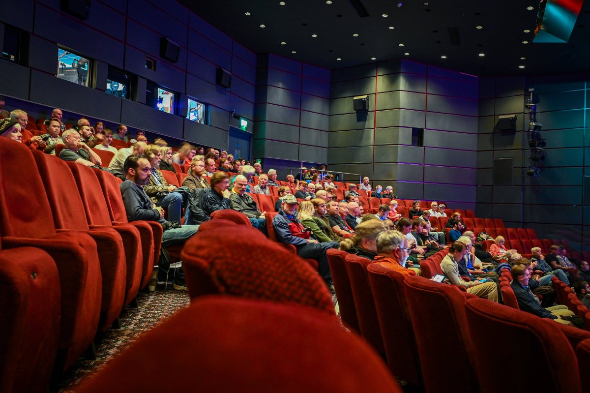 WidescreenWknd's tweet photo. The 2023 festival is officially at an end and we hope you all enjoyed it as much as we did!

We'd like to thank all the @pictureville_BD cinema team and projectionists, funders, @mediamuseum colleagues, volunteers and delegates, without whom this festival would not be possible. https://t.co/4Okq21QFTn