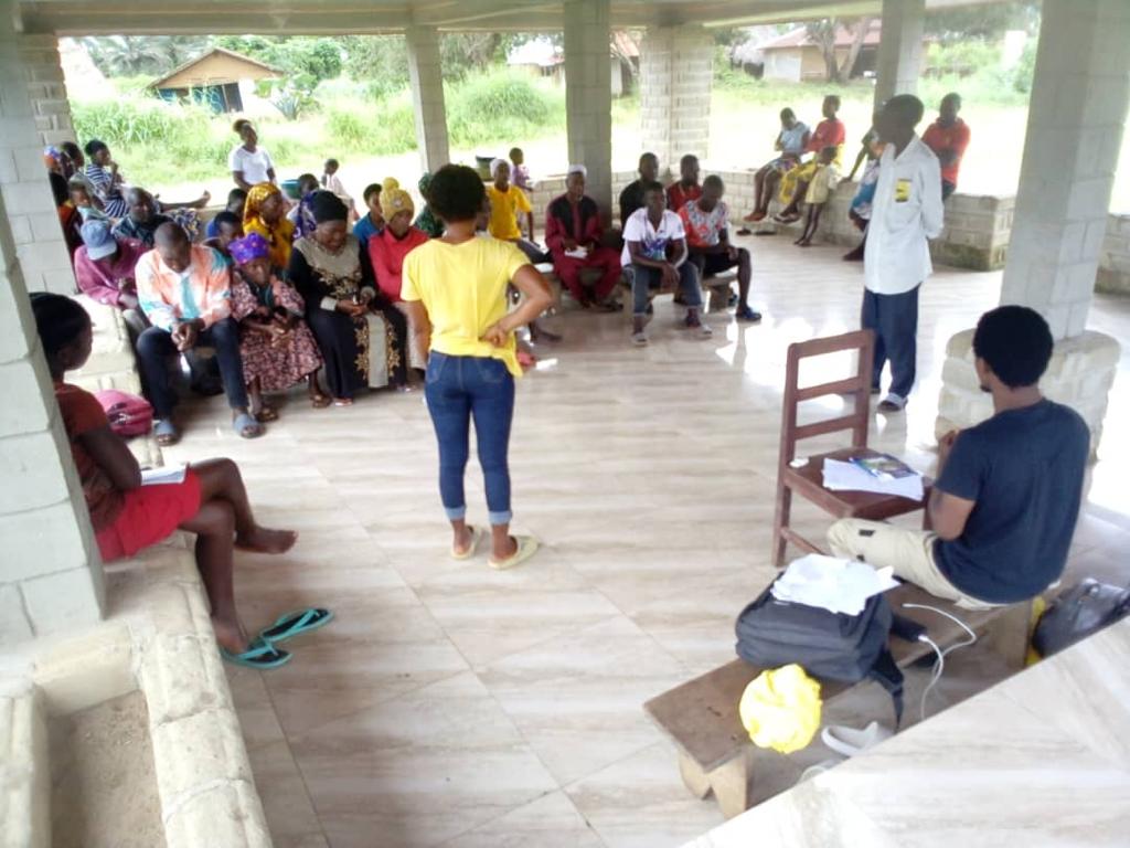 Six days of Dialogue meeting ongoing in 60 communities in Moyamba &amp; Koinadugu districts with Parents, young people, &amp; Stakeholders, by our @unicefsierraleone  funded PPE Program.  Action points derived from the meeting would be presented at District level for policy formulation.