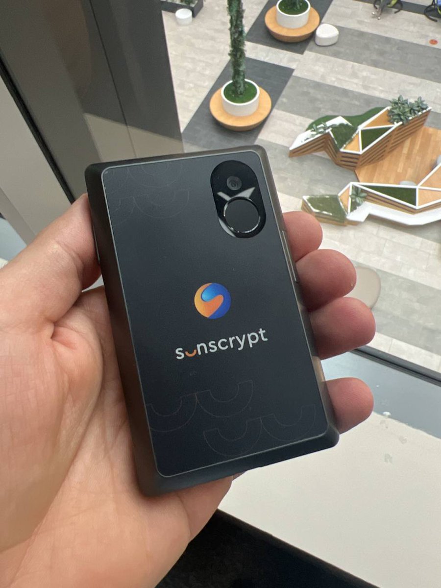 Sunscrypt2140's tweet photo. We've just received the Keystone 3 Pro with a custom design for Snscrypt! We're thrilled with the wallet and are already preparing a review for it!
@KeystoneWallet https://t.co/pr5ihHpI5F