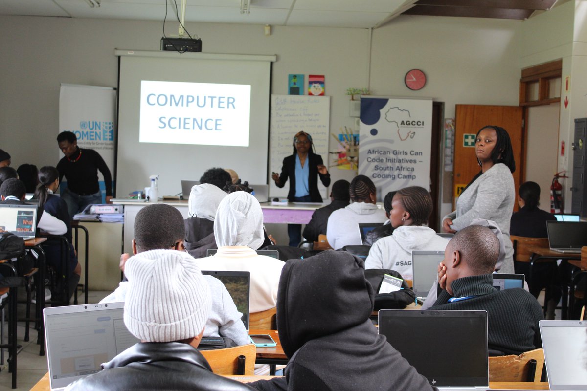 unwomenSA's tweet photo. Day 3 of the #AfricanGirlsCanCodeInitiative๐ฟ๐ฆ coastal schools coding camp has been both fun & mentally stretching! Our young innovators dived into the basics of computer science & robotics. They also delved into activities to sharpen their problem-solving skills.
#SAGirlsCanCode https://t.co/iBOu8woWAi