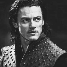 WakingDreams82's tweet image. "You were chosen to save the world as we know it from drowning in darkness, Joanna. Just as I was chosen to keep you safe and in the light."
"Bound to each other by #onerous duties we never asked for." She smiles. "Your Gods have a wicked sense of humor, Alistair Drake." #vss365