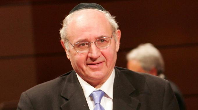 Laras bambino ricordato ai giovani

facebook.com/paginebraiche