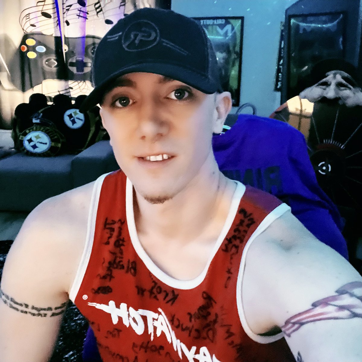 ImGraysonRogers's tweet photo. 🌟 We live on KICK. 

Today is the day. 100 gifted sub giveaway. 

Hat going to someone… and October plans! #KickArmy 

RTs appreciated 🌟

Link in comments #kickcommunity 💚 https://t.co/odPpR544Yb