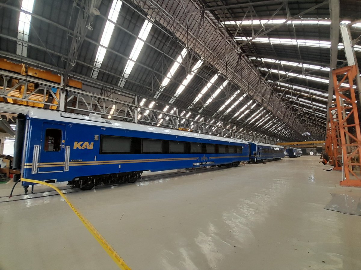wira1517's tweet image. Compartment Suites.
#fotosepur 
#kompartemen 
#compartment 
#keretaapikita 
#photography 
#railfans
#railway
@jalur5_ 
@keretaapikita 
@KAI121 
@AnkerTwiter 
@irpsID 
@GM_MarKA 
@sahabat_kereta 
@EdanSepurID