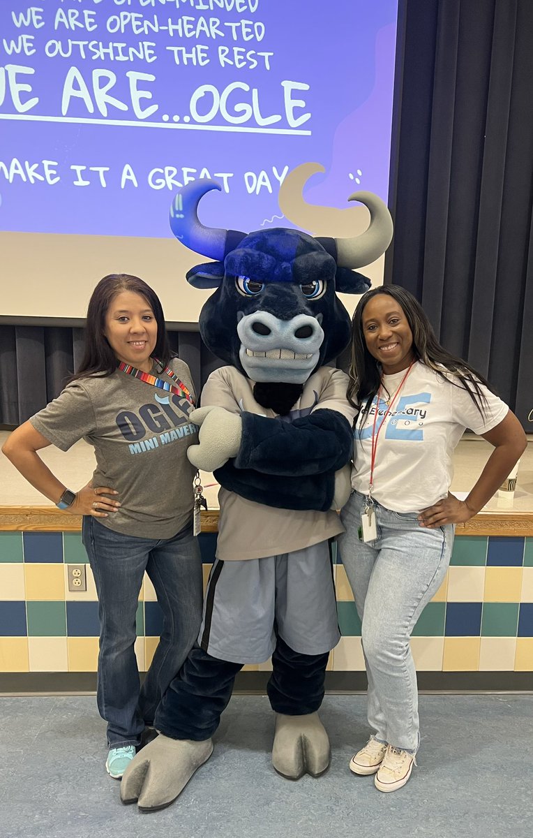 Hanging out with Major! #OgleOhana #2ndGradeTeachers #MiniMavericks #Mavericks