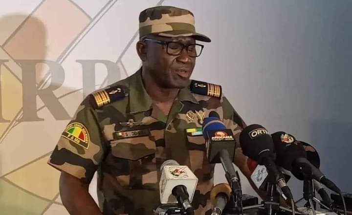 issiakasaac's tweet image. 《Cette guerre nous a été imposée et nous allons nous battre jusqu'au dernier souffle》, dixit le Colonel Souleymane Dembélé, Chef de la #DIRPA face à la presse, ce lundi 2 octobre 2023 à Bamako. 🇲🇱