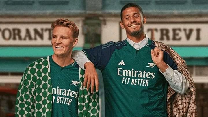 Arsenal will debut their 2023/24 third kit tomorrow against RC Lens. 🟢
#arsenalfanaticsnews 
#UCL