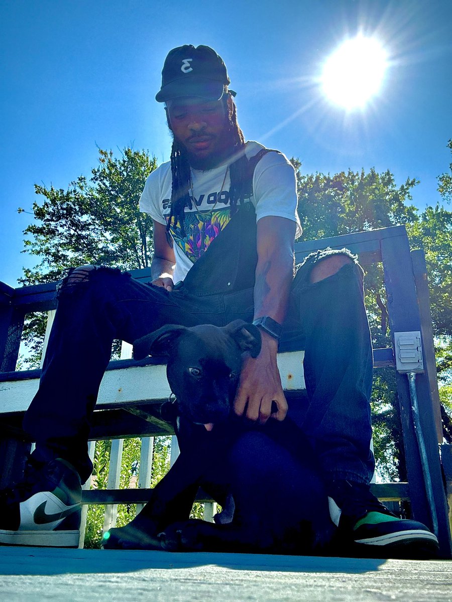 IamDamyn's tweet photo. Day off 😁🤙🏾 https://t.co/lTdQ9OxfFb