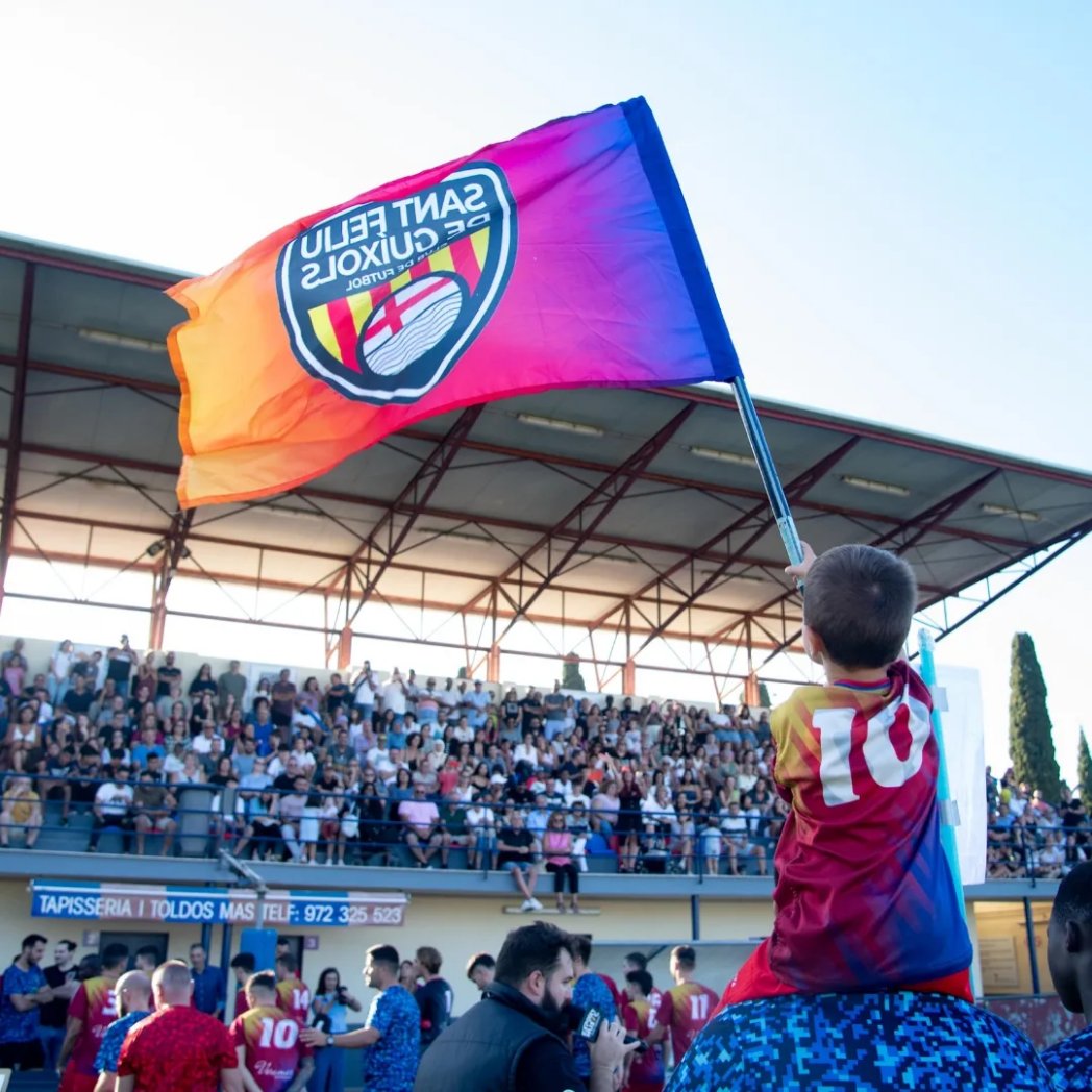Un any més, a la presentació oficial dels equips del <a href="/cfsfeliuguixols/">CF Sant Feliu de Guíxols</a>. Gràcies, amics! Fotos: <a href="/DuduFotografia1/">Dudu fotografia</a>