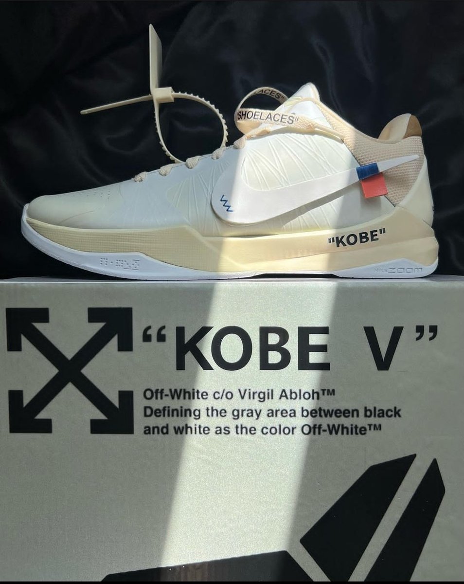 Off-White x Nike Zoom Kobe V Customs 🤍