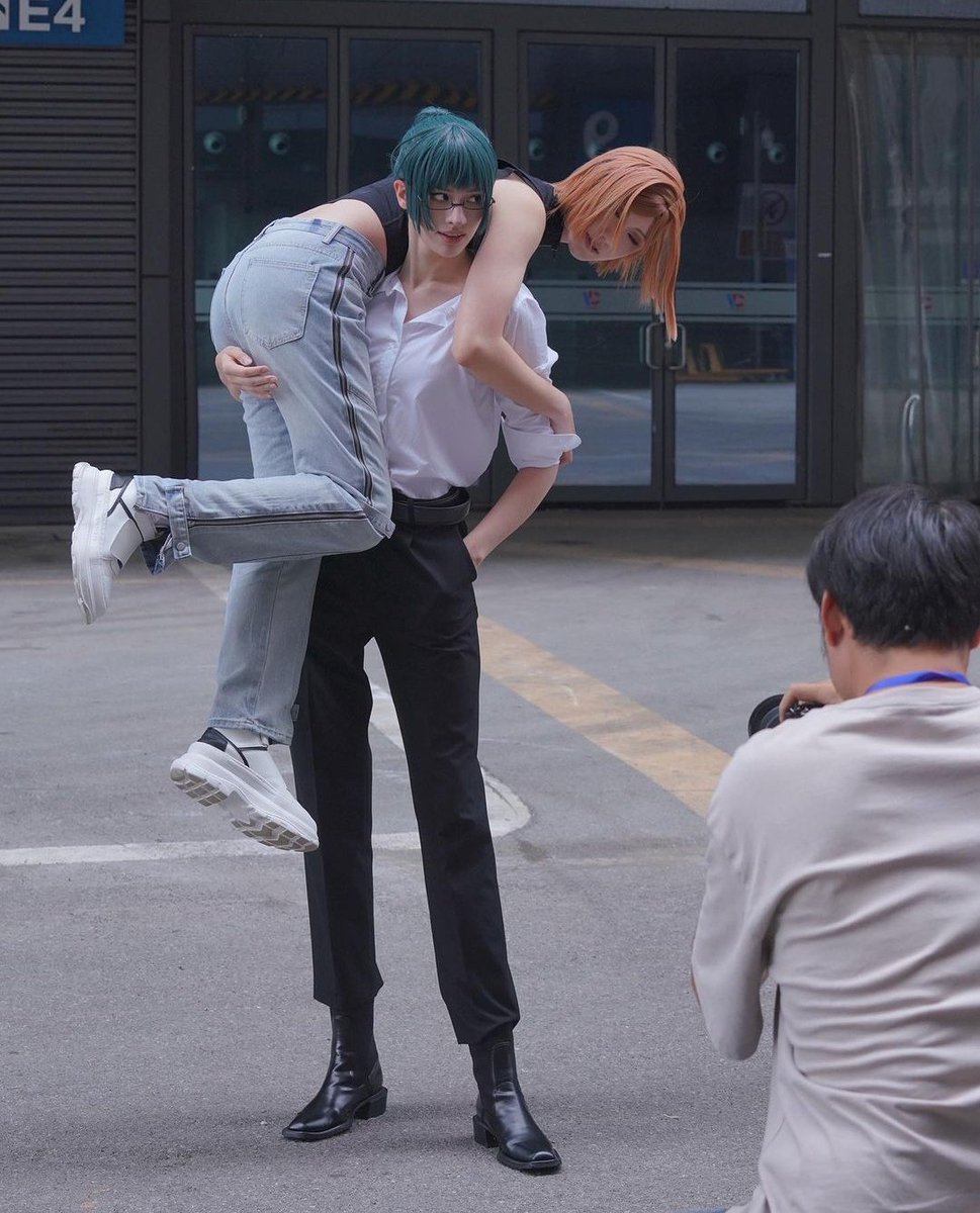 suguruswaist's tweet photo. SCREAMING CRYING THROWING UP THE IT GIRLS OF JJK FR https://t.co/ENMSca0l1q