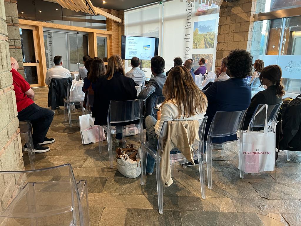 3dm_emea's tweet photo. Our PuraStat Meet the Expert session for GI endoscopists is in full swing near Avelino, Italy!
Would you like to join one of our next meetings? Take a look at what we have coming up here: https://t.co/BLZiiQBJXL
#purastat #3dmatrix #GI #endoscopy #MTE #GIX #GITweets #peptides https://t.co/HIultyhDcT