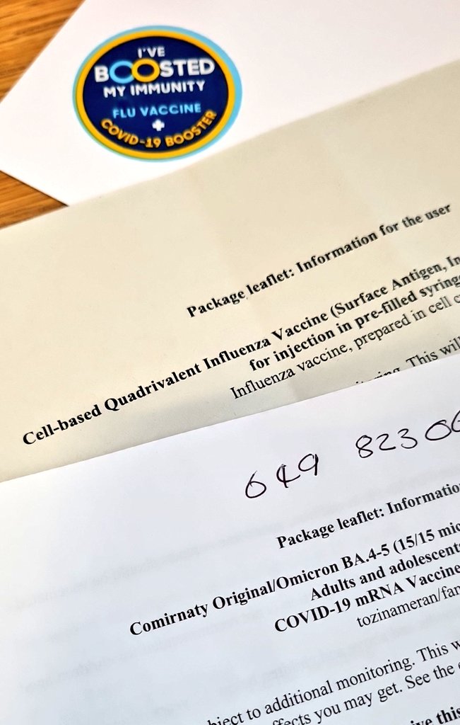 Tis that time of year again! I've been double jabbed to protect friends, family, colleagues of <a href="/CHFTNHS/">Calderdale and Huddersfield NHS Foundation Trust</a> &amp; future colleagues of <a href="/NHSLanarkshire/">NHS Lanarkshire</a> 

Thank you Janet &amp; Bernie for the vaccines! #CovidVaccine #FluFighter

nhs.uk/seasonalvaccin…