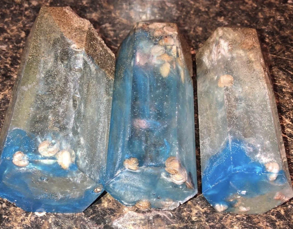 4Eva_Stylez's tweet photo. 3PC Raw Edgy Ocean Theme Resin Crystal Tower Points 🌊🐚🌊🐚🌊 https://t.co/zJLLbyibBp