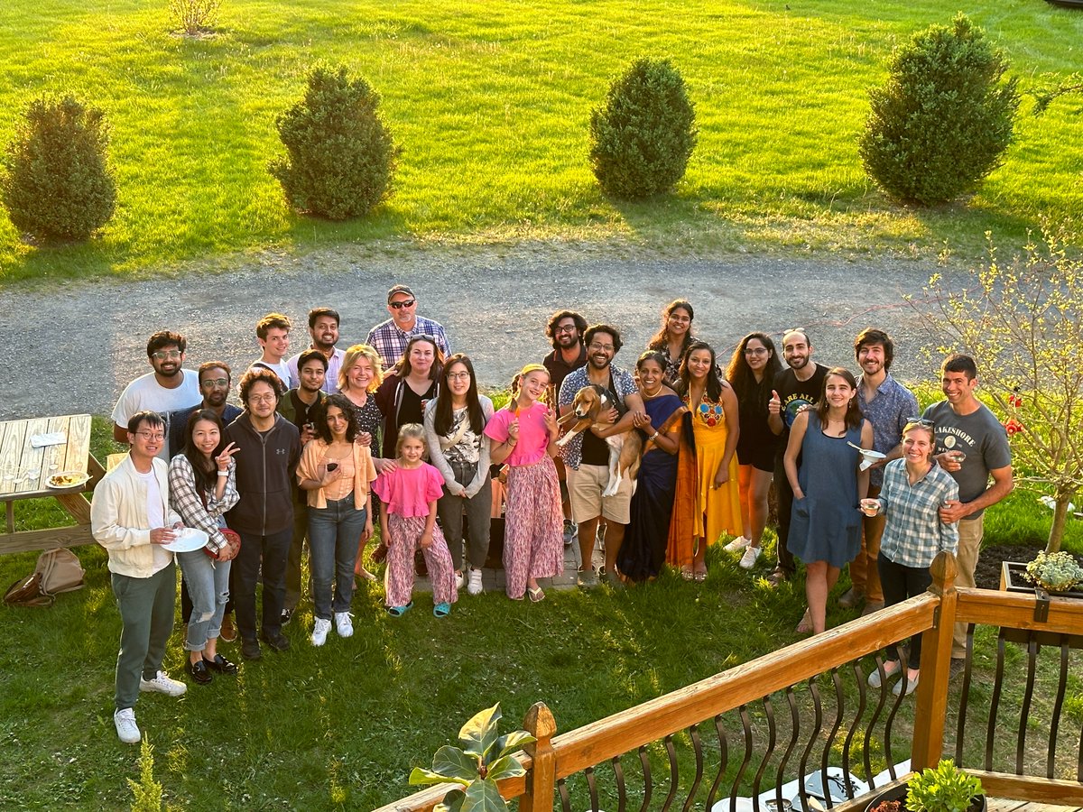 KurpiosLab tweet media