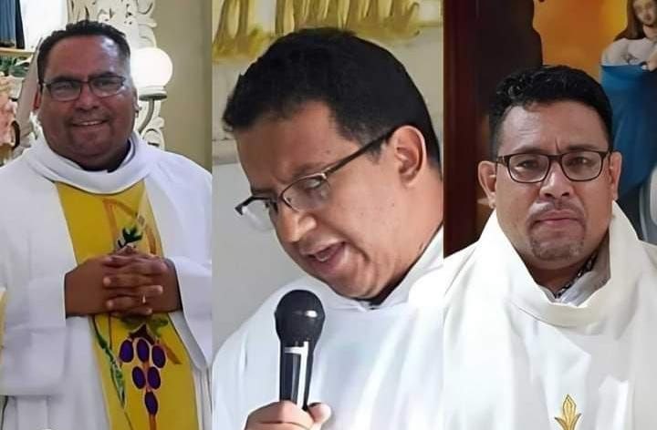 AlertaMundoNews's tweet photo. 🇳🇮 | ÚLTIMA HORA: Tres sacerdotes católicos más fueron arrestados por las fuerzas de seguridad del régimen de Daniel Ortega y Rosario Murillo en Nicaragua.

El obispo auxiliar de Managua Silvio Báez, exiliado en Miami, confirmó los arrestos.

“Tres sacerdotes más arrestados por la dictadura sandinista de Daniel Ortega. Continúa la feroz persecución contra la Iglesia Católica. ¡Pido a la Iglesia en el mundo entero sus oraciones por Nicaragua y por nuestra Iglesia perseguida!”, escribió el obispo en sus redes sociales.