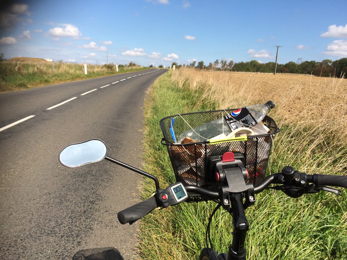 pascal_frey's tweet photo. It's #WorldCleanupDay every day!
#BikeInTrashOut ๐ฎ episode #9 #ItsNotMyGarbageButItsMyPlanet
#biketowork
#velotaf https://t.co/HaCv3T6KEM
