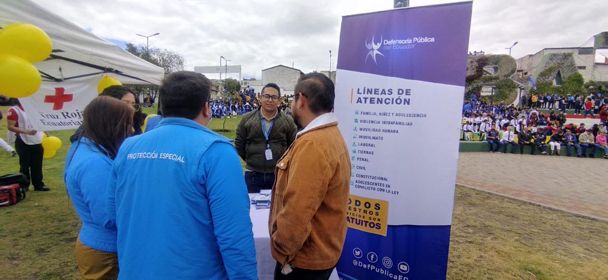 DefPublicaEC's tweet photo. 📍 #Tungurahua

Defensores públicos 👨🏻‍💼 brindaron asesoría legal ⚖️ TOTALMENTE GRATUITA 💯, en mesas de información, ubicadas en los exteriores del @gadambato. En este espacio la ciudadanía 🙋🏻‍♀️ 🙋🏻‍♂️ conoció a detalle el rol que cumple la institución, en favor de las personas que no pueden acceder a los servicios de un abogado particular.

#SeguimosCreciendo 📈