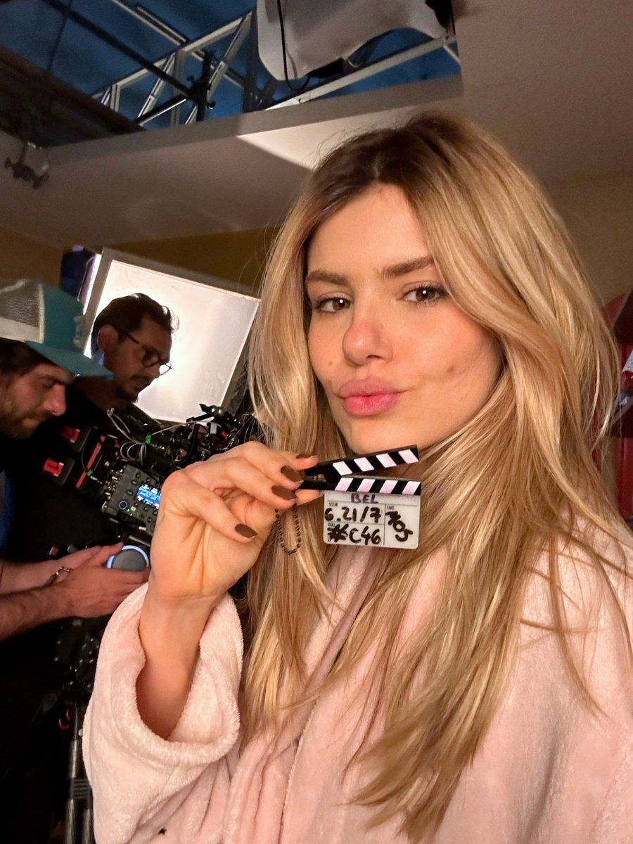 Camiqueirozreal's tweet photo. 🎥📹🎞️ on set #BelezaFatal 
@HBOMaxBR https://t.co/rSDCxZfCqt