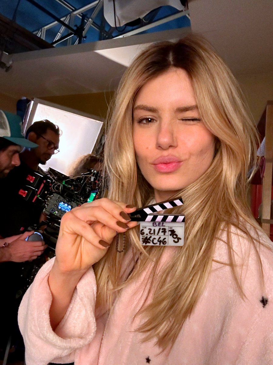 Camiqueirozreal's tweet photo. 🎥📹🎞️ on set #BelezaFatal 
@HBOMaxBR https://t.co/rSDCxZfCqt
