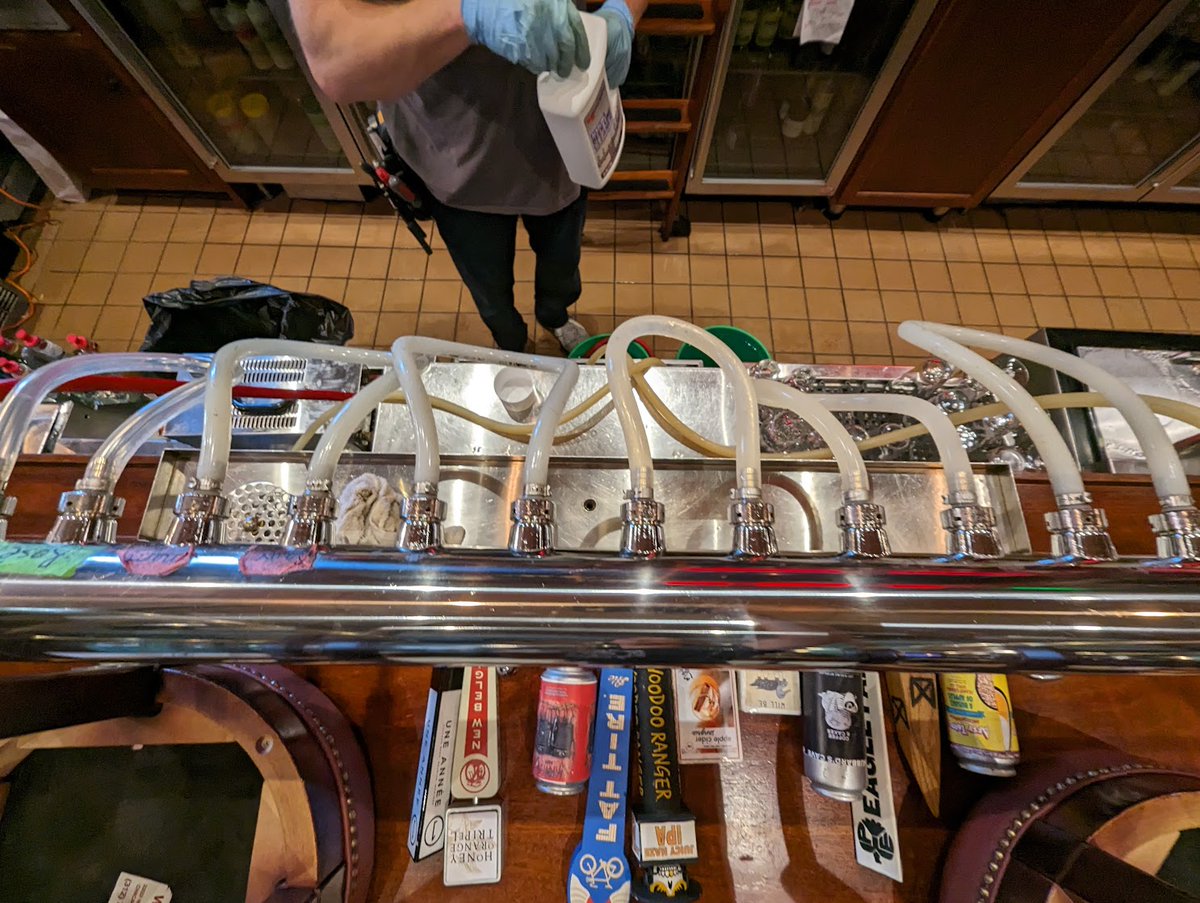 OlympicTavern's tweet photo. It's your bi-weekly (bi-monthly?) reminder that today is a great day to clean your draft lines. Every two weeks. Just do it.
#draftcleaningday #cleanyourlines #draftexcellence #cleanbeerishappybeer #thesepipesareclean https://t.co/pRQk5CSGKT