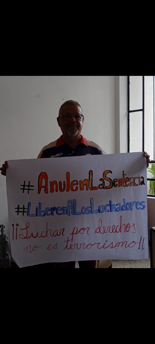 comiteporlalib1's tweet photo. #2deOct. Los trabajadores jubilados con el #PancartazoPorLaLibertad. Exigen a @Sala de apelación de justicia. Que #AnulenLaSentencia. #LucharPorDerechosNoEsTerrorismo
#LiberenALosLuchadores #LiberenALosPresosPoliticos https://t.co/Z81BA4AuSj