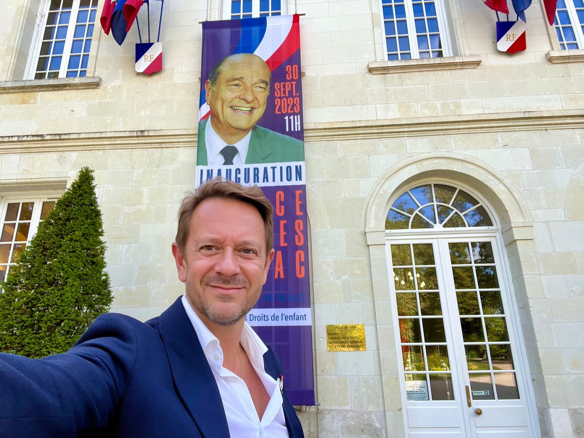 Inauguration de l’espace JACQUES CHIRAC  à Saint-Cyr sur Loire, par Philippe Briand et en présence de nombreuses personnalités dont Madame Claude Chirac. #Politique #Hommage #gaulliste