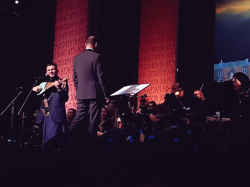 HClec's tweet image. Salle comble pour la soirée #mélodiesyéménitesàparis au @MogadorTheatre. Un superbe voyage musical et surtout une belle occasion de retrouver les amis yéménites ainsi que les nombreux amis du #Yémen.