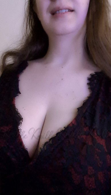 Coucou mes loulouttes et mes loulous ! 🌟  En ce mardi sensuel, rappelez-vous que chaque journ&eacute;e est une<a href="/tag/ngot"class="tags"><span>#ngot</span></a><a href="/tag/kmille"class="tags"><span>#kmille</span></a><a href="/tag/lddk"class="tags"><span>#lddk</span></a>