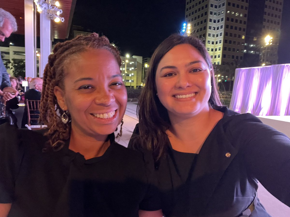 DrJoniLBC's tweet photo. ✨ Had a fantastic time at the @lbplfoundation Grape Expectations Gala celebrating Skip Keesal! 🍇 This event raised funds to support our Long Beach Public Libraries' programs. A night of laughter, impact, and community! Grateful to be there with my #TeamD9! 📚🎉 #LongBeach ✨ https://t.co/nTa08AU3cM