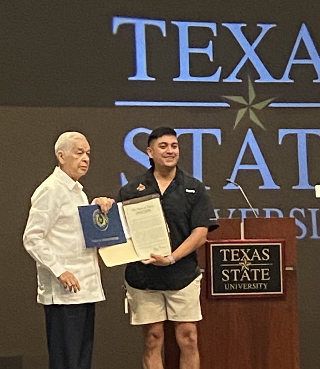 evyg333's tweet photo. I’ll say it in my native Spanglish tongue, he may be retired “pero suige siendo el Rey” de Texas State y su legacy, will live on por siempre! Felicidades in your retirement, Dr. Chahin, y gracias for 36 years luchando for educational equality. https://t.co/DlHVcpf4Zk