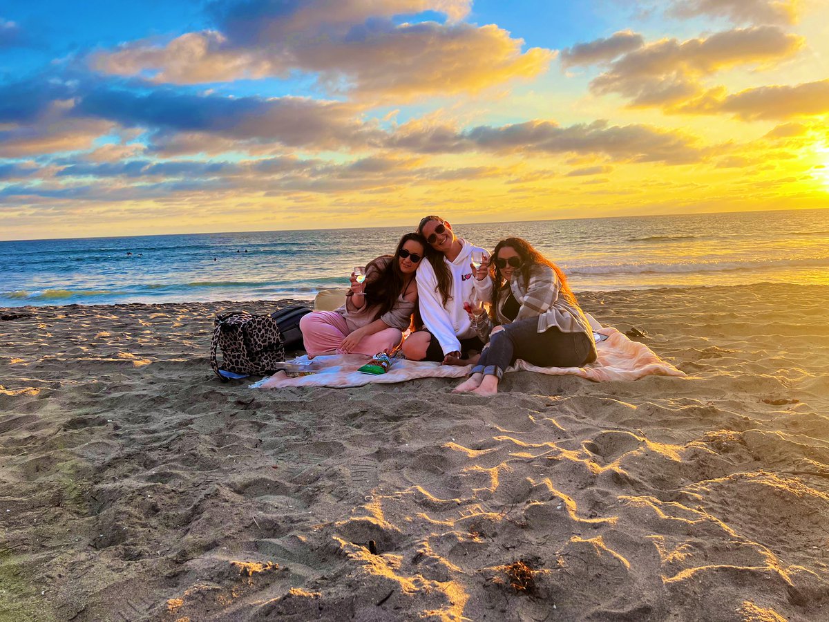 jdkane12's tweet photo. Lately ☀️ https://t.co/TGGZcguyWn