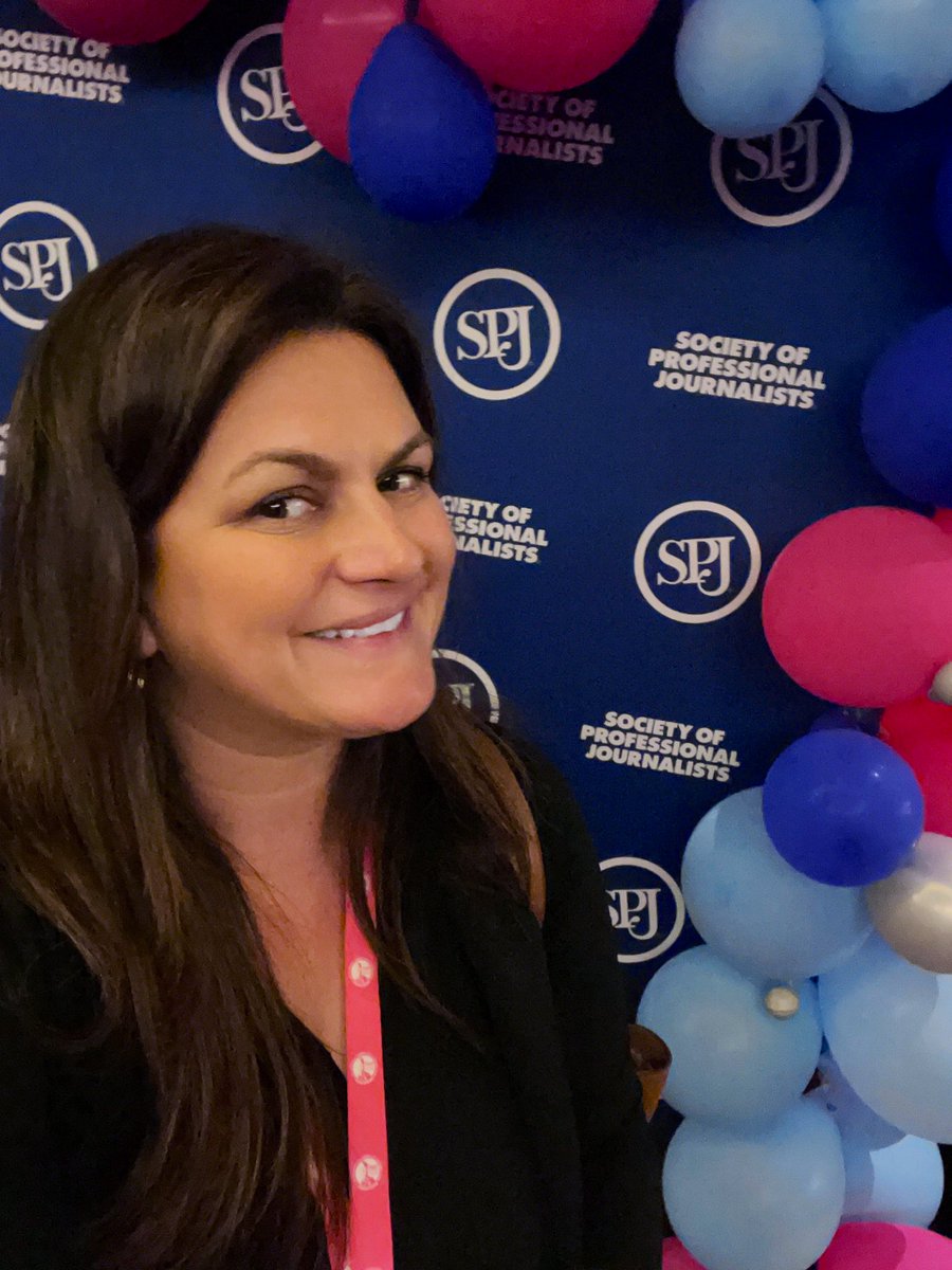 A step and repeat with balloons is always fun, but even better was the line up at #SPJ23. And the cherry on top? Diving deep into @joshualistening’s transcendent, funny and smart (newish) podcast, #TheNightLight with Joshua Johnson, on the 6-hr drive home. Listen! It’s so good.