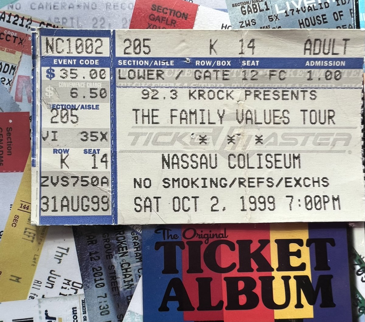 ThatDameLana's tweet photo. OTD: October 2, 1999 - #TheFamilyValuesTour
The highlight was #MobbDeep bringing out #LilKim for Quiet Storm. The building shook we did her verse.
🗣️"Hot damn ho, here we go again"🐝
#LimpBizkit #Staind #FilterBand #TheCrystalMethod #RunDMC #Concerts #OTD #HipHop50 https://t.co/coU6XApQe0