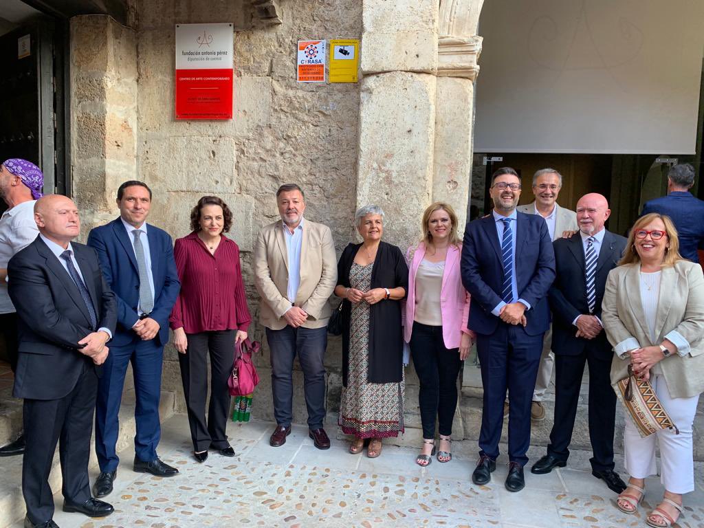 Delegación del Gobierno en CLM (@DGobiernoCLM) on Twitter photo 2023-10-02 18:04:59 LA @FAPoficial celebra su 25 aniversario. Referente internacional de #arte y #cultura, cuenta ya con la sala dedicada a #RuedoIbérico, editorial que #AntonioPérez impulsó en los años 60 desde París. Teatro,conciertos y 29 exposiciones forman el programa de la celebración #Cuenca LA @FAPoficial celebra su 25 aniversario. Referente internacional de #arte y #cultura, cuenta ya con la sala dedicada a #RuedoIbérico, editorial que #AntonioPérez impulsó en los años 60 desde París. Teatro,conciertos y 29 exposiciones forman el programa de la celebración #Cuenca