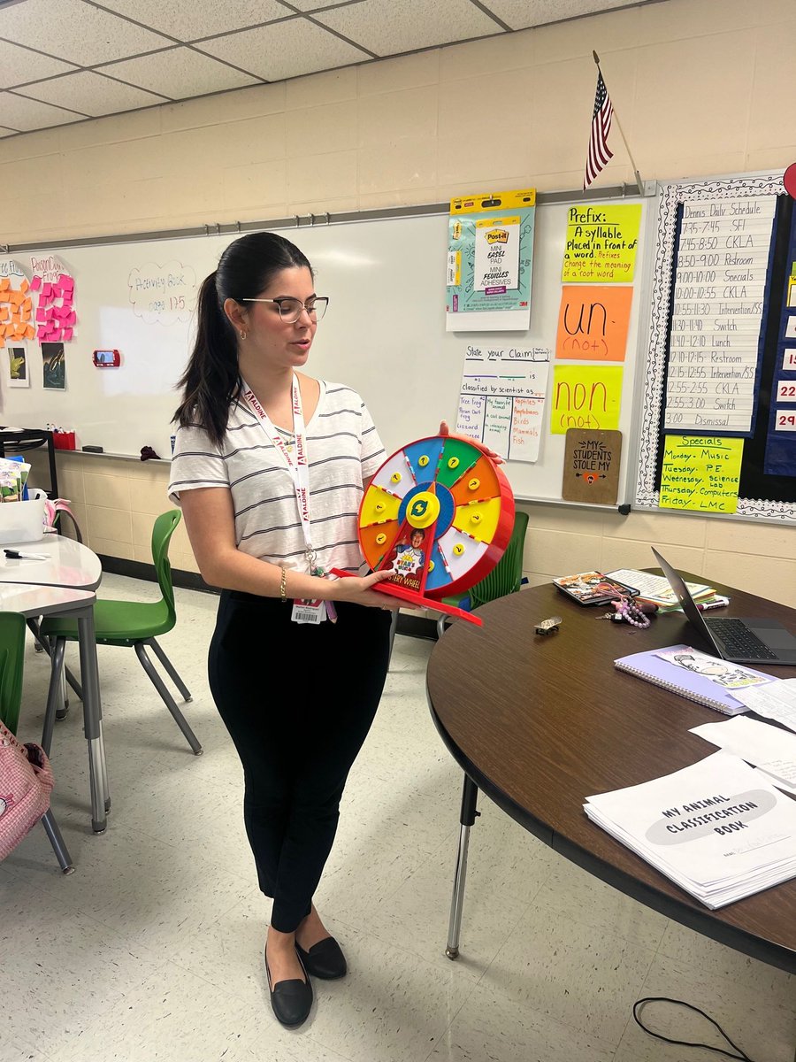 While visiting @EckertES_AISD #TR Ms. Rodriguez demonstrates a fun way she keeps students engaged with a Mystery Wheel ❔ #AldineOC #PositiveClassroomManagement @OOT_AldineISD @drgoffney @adbustil @GabySierraEdu @silviascheirman @OppCulture