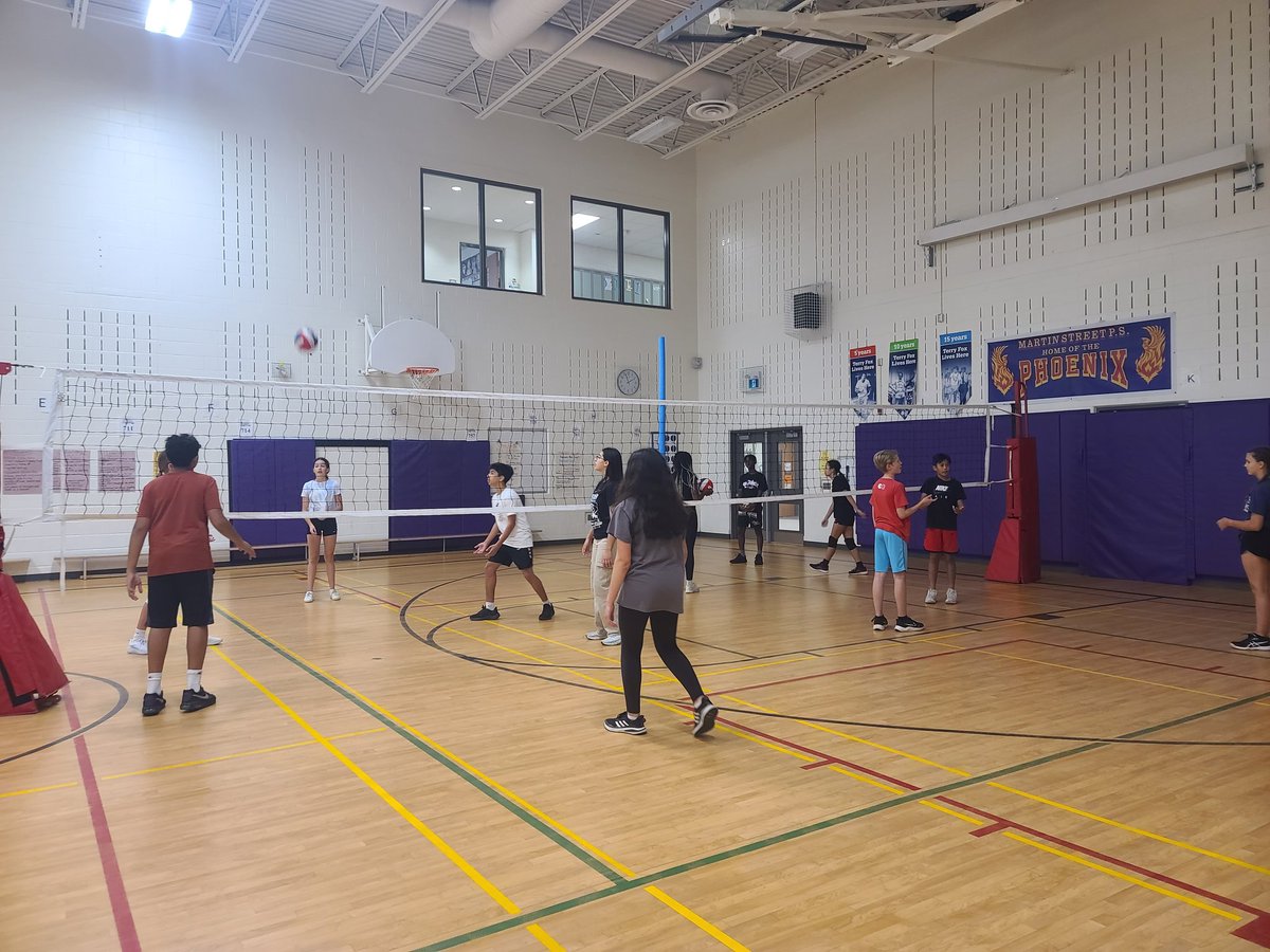 Our senior girls and boys volleyball teams are looking great out on the court! We can't wait for the season to start! 🏐 <a href="/MartinSt184/">Martin Street PS</a>
