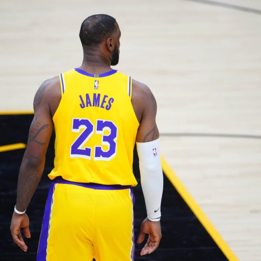 Jaxson Hayes on LeBron James: “It's insane. I grew up in Ohio... I was in 3rd grade and he was averaging 30 and now I'm his teammate and he's still averaging 30.” (via @ESPNLosAngeles)