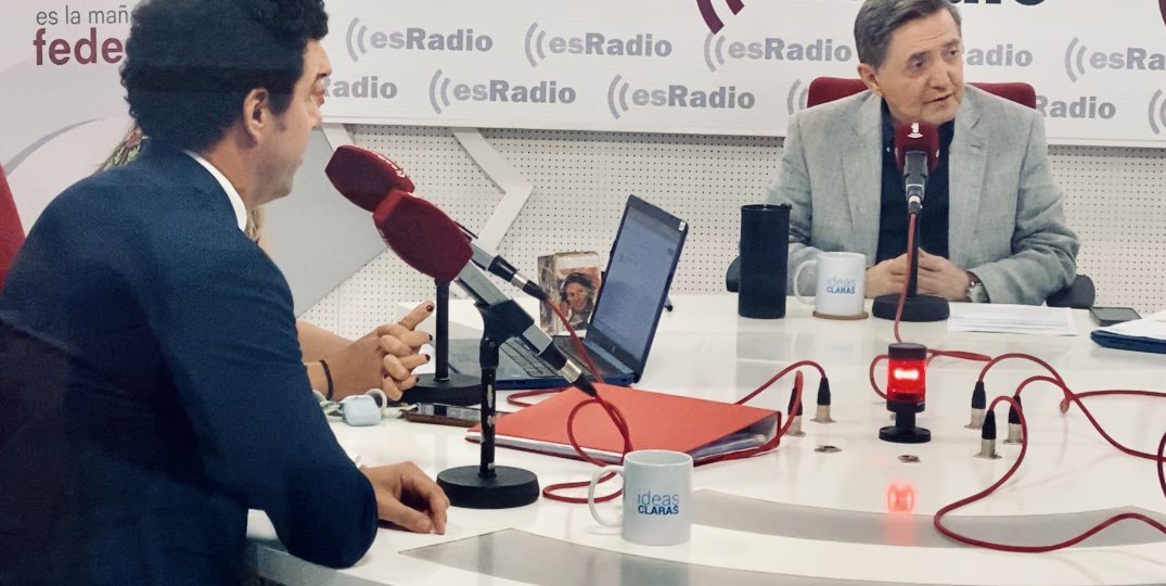 Eduardo Crespo (@dreduardocrespo) on Twitter photo Hoy disfruté hablando con los grandes tertulianos de <a href="/esRadio/">esRadio</a> sobre #ablación de #nódulostiroideos benignos . Eliminar los síntomas y problemas cosméticos es posible sin cirugía. <a href="/SERVEISoc/">SERVEI - Radiología Vascular Intervencionista</a> <a href="/quironsalud/">quirónsalud</a> <a href="/Hospital_FJD/">Fundación Jiménez Díaz</a>
Qué me pasa, doctor: Tiroides api.spreaker.com/v2/episodes/57… Hoy disfruté hablando con los grandes tertulianos de <a href="/esRadio/">esRadio</a> sobre #ablación de #nódulostiroideos benignos . Eliminar los síntomas y problemas cosméticos es posible sin cirugía. <a href="/SERVEISoc/">SERVEI - Radiología Vascular Intervencionista</a> <a href="/quironsalud/">quirónsalud</a> <a href="/Hospital_FJD/">Fundación Jiménez Díaz</a>
Qué me pasa, doctor: Tiroides api.spreaker.com/v2/episodes/57…
